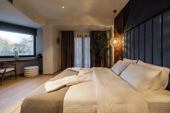 Studiosuite, Balkon, Stadtblick | Verdunkelungsvorhänge, schallisolierte Zimmer, Bügeleisen/Bügelbrett