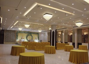 Meeting facility - Hotel Avnish (Basai)