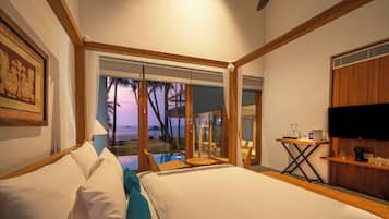 Luxury Villa, Ocean View | Iron/ironing board, free WiFi