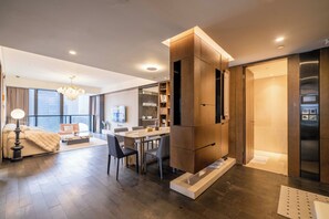 Living area - Zhome-Three Bedroom Luxury Suite2 (Shanghai)