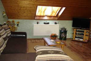 Smart-TV, DVD-Player, Stereoanlage