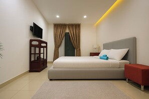 Desk, WiFi, bed sheets - Charming Cozy 2-Bedroom Apartment (Tas-Sliema)