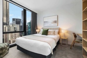 1 chambre, bureau, fer et planche à repasser, Wi-Fi gratuit