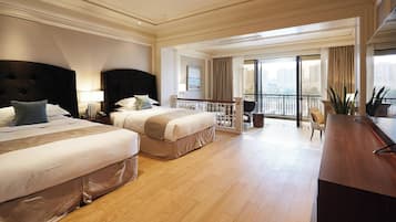 In-room safe, laptop workspace, blackout curtains, iron/ironing board