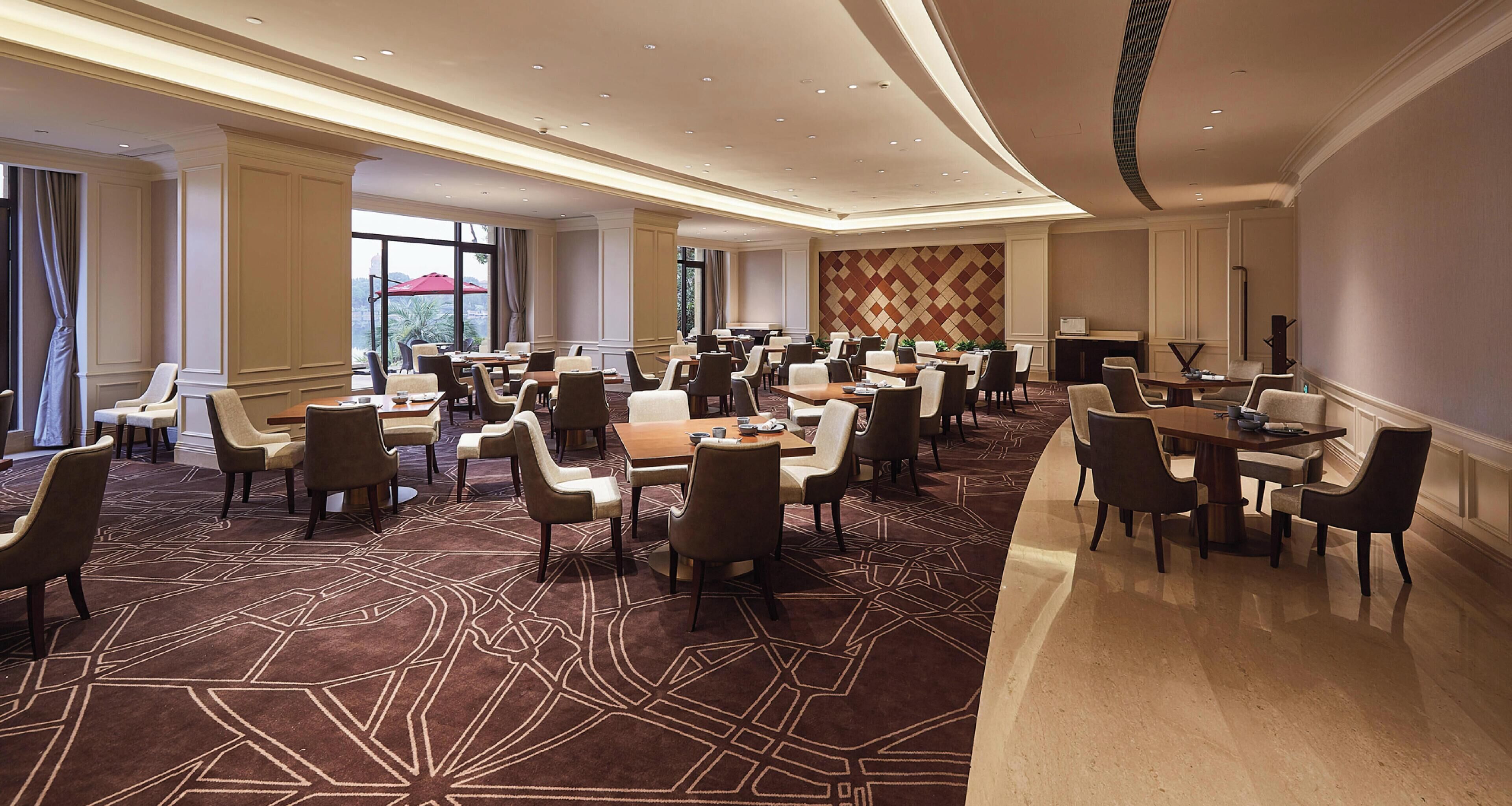 Lunch, dinner served; local cuisine, pool views 