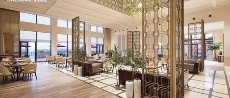 Petit déjeuner buffet (78 CNY par personne)