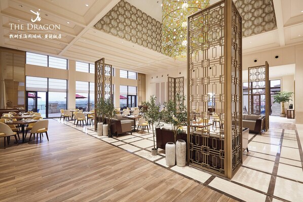 Daily buffet breakfast (CNY 78 per person) - Hangzhou Leisure Lake The Dragon (Hangzhou)