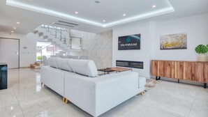 Interior - Vita Portucale|Chic Luxe Villa w/ Saltwater Pool (Almada)