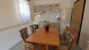 Dining - Holiday flat with air conditioning (Malinska)