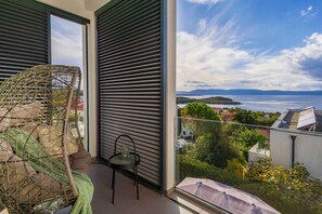 Interior - Holiday apartment with a beautiful pool (Njivice)