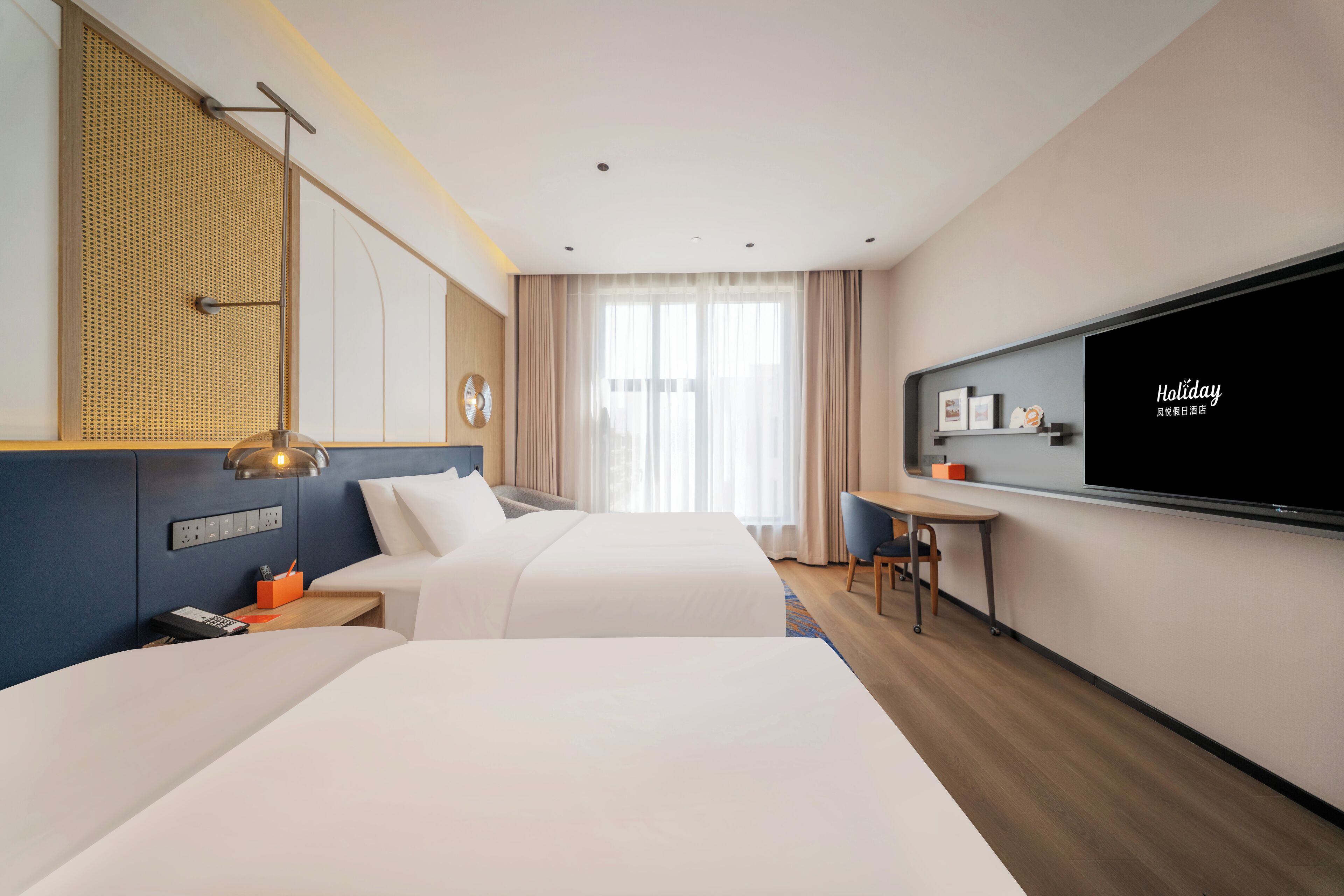 Classic Double or Twin Room, City View