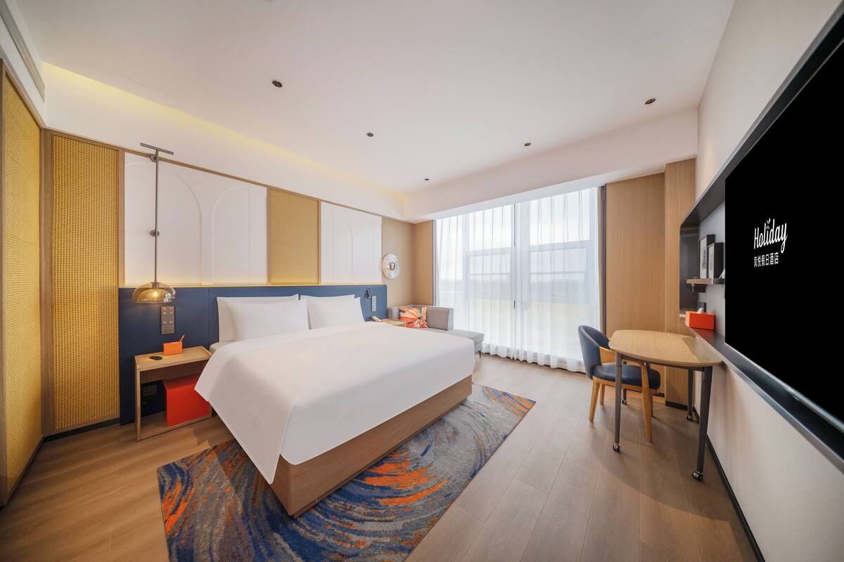 Classic Room, City View