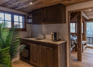 Fridge, oven, stovetop, dishwasher - Chalet with fireplace and sauna (Meiringen)