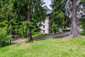 Exterior - MAISON CLAUDE - Relax and greenery in an oasis of peace (Courmayeur)