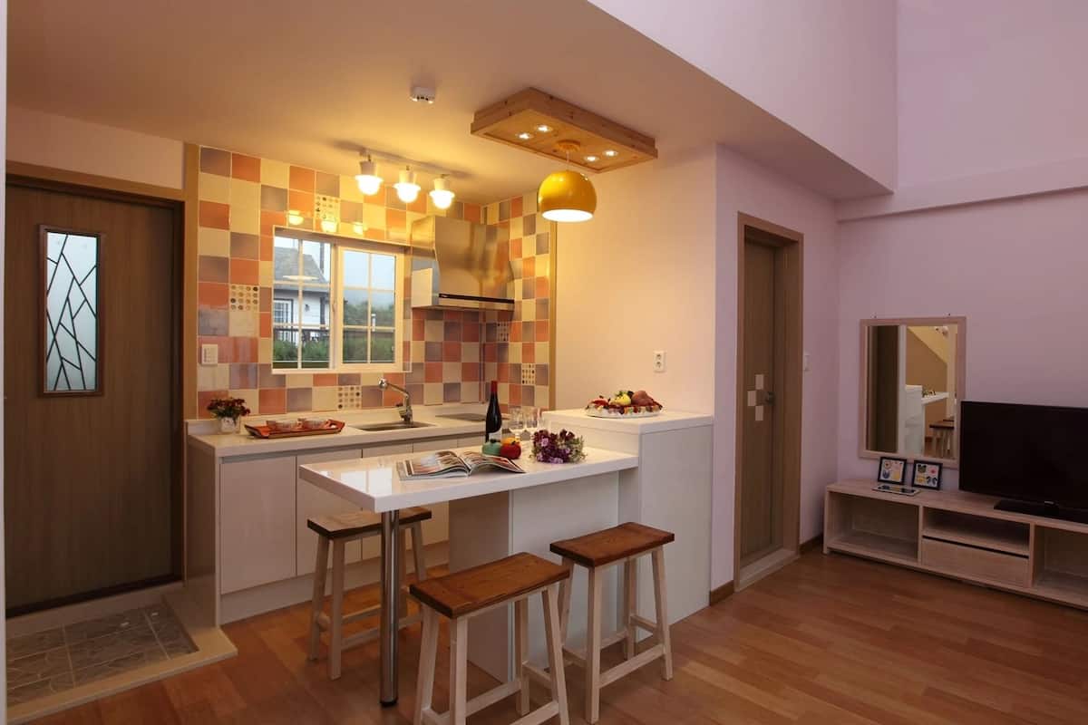Habitación básica, 1 habitación (Oreum(Duplex Type)) | 1 dormitorio y wifi gratis