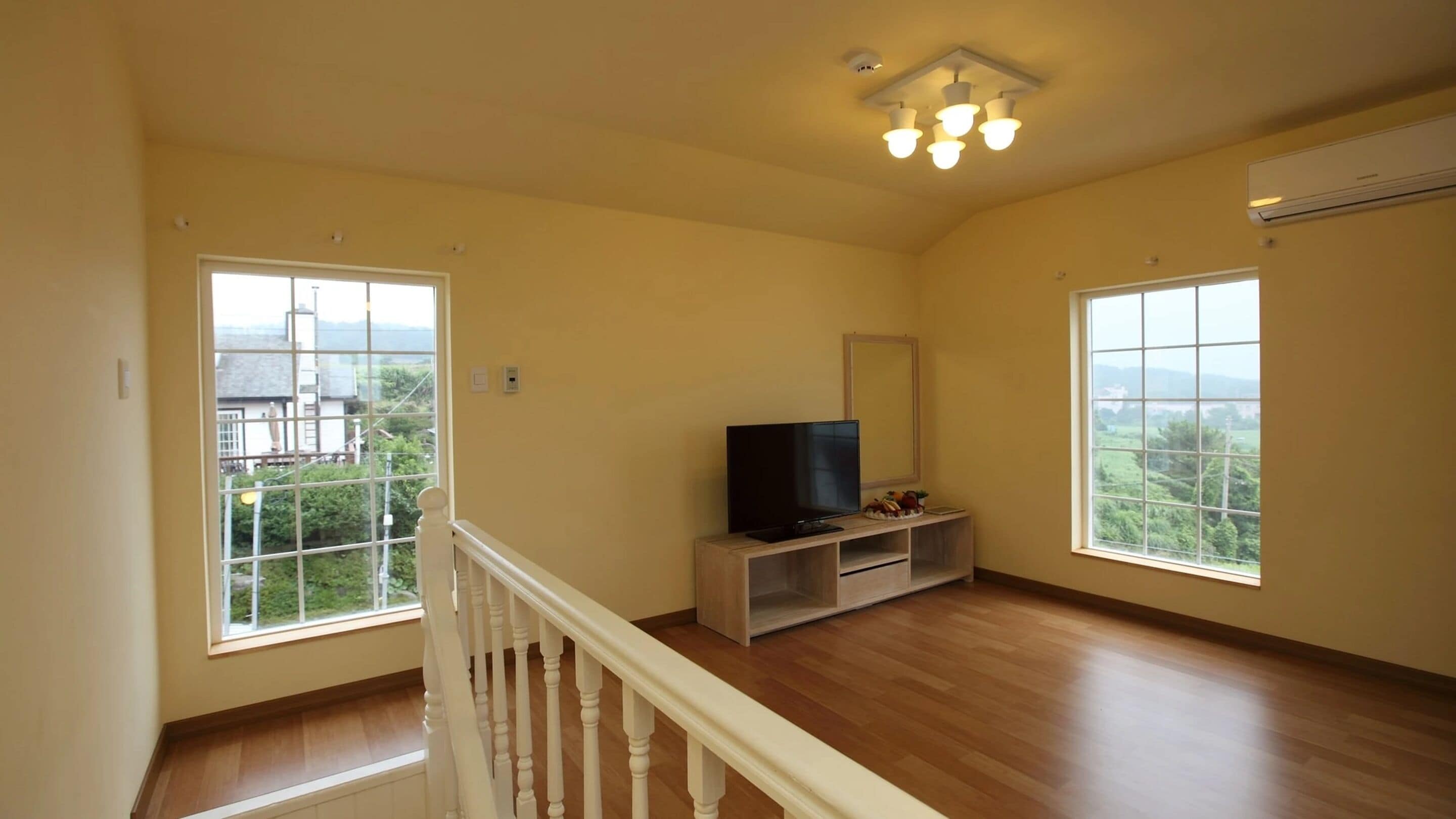 Basic Room, 1 Bedroom (Yuchaekkot(Duplex Type)) | 1 bilik tidur, Wi-fi percuma 