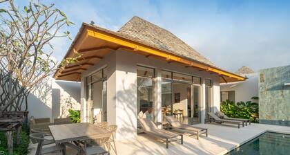 Tropical Pool Anchan Indigo 16