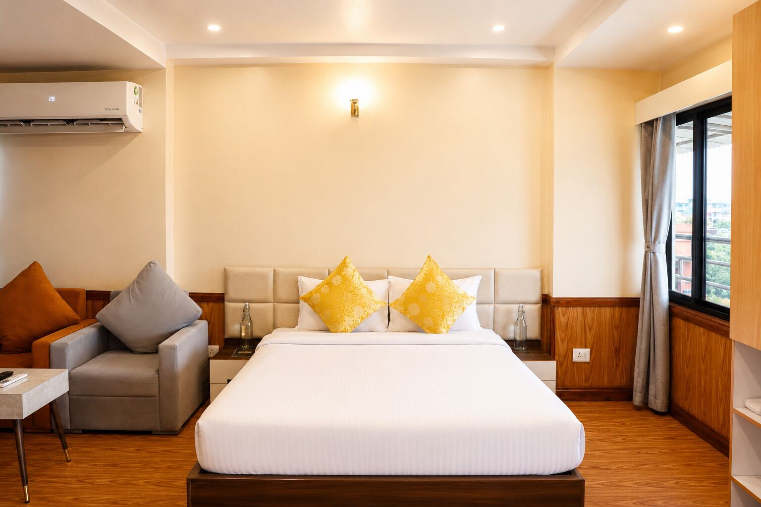 Deluxe Apartment | Egyptian cotton sheets, premium bedding, down comforters