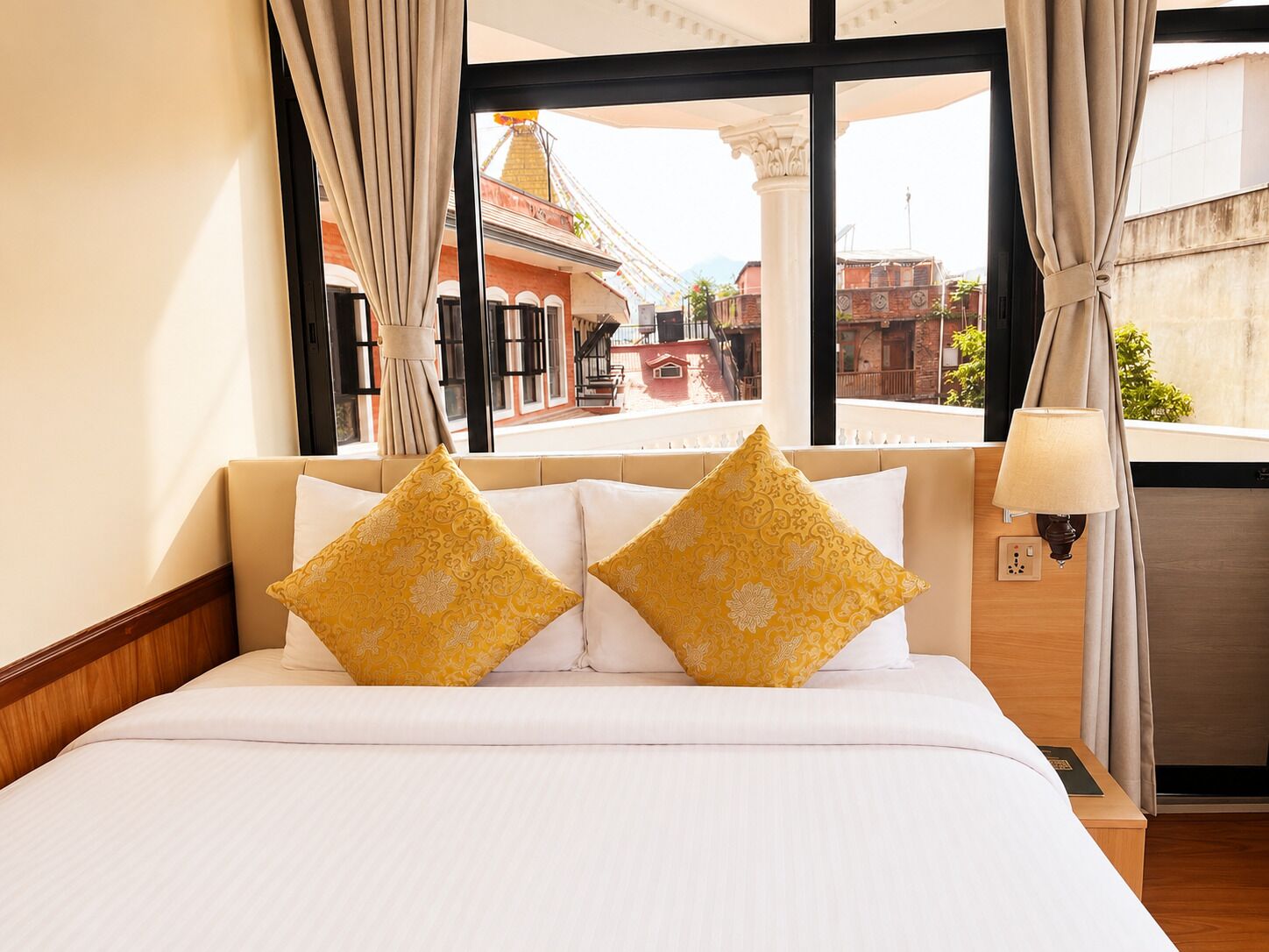 Luxury Double Room, 1 Queen Bed, Balcony, City View | Egyptian cotton sheets, premium bedding, down comforters