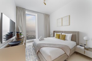 4 bedrooms, in-room safe, iron/ironing board, free WiFi - Harbour-View 3BR with AsstRm, Just a Stone’s Throw from Marine Transportation (Dubai)