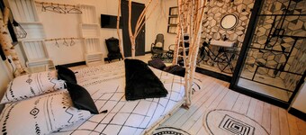 15-person group gîte with spa, large terrace and indoor games room