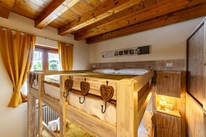 2 camere, ferro/asse da stiro