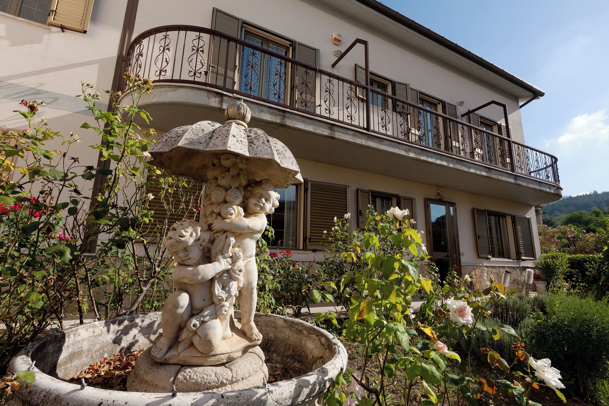 Villa, 5 Bedrooms, Smoking, Private Pool | Garden