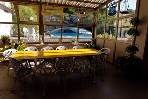 Villa, 5Â Schlafzimmer, Raucher, eigener Pool | Esszimmer