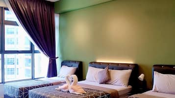 2 bedrooms, iron/ironing board, WiFi, wheelchair access