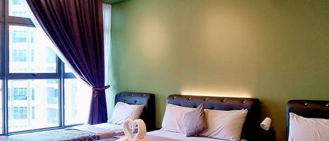 2 bedrooms, iron/ironing board, WiFi, wheelchair access