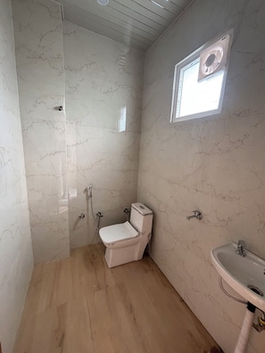 Comfort Double Room | Bathroom | Shower, slippers, towels, soap - Hotel Kajal Inn (Ajmer)