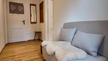 Comfort Double Room, Garden View | Desk, free WiFi