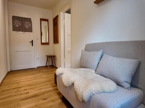 Habitación doble Confort, vista al jardín | Escritorio y wifi gratis