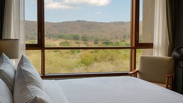 Deluxe Double Room, Park View | In-room safe, iron/ironing board, free WiFi