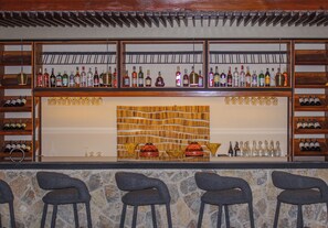 Bar (on property) - WELLWORTH MIKUMI WILDLIFE LODGE (Morogoro)