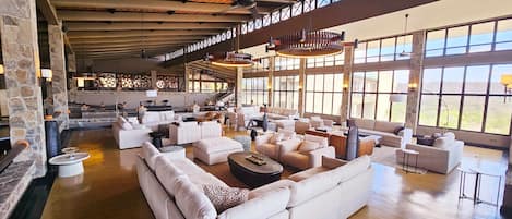 Aromatherapy, deep-tissue massages, 1 treatment room, massages