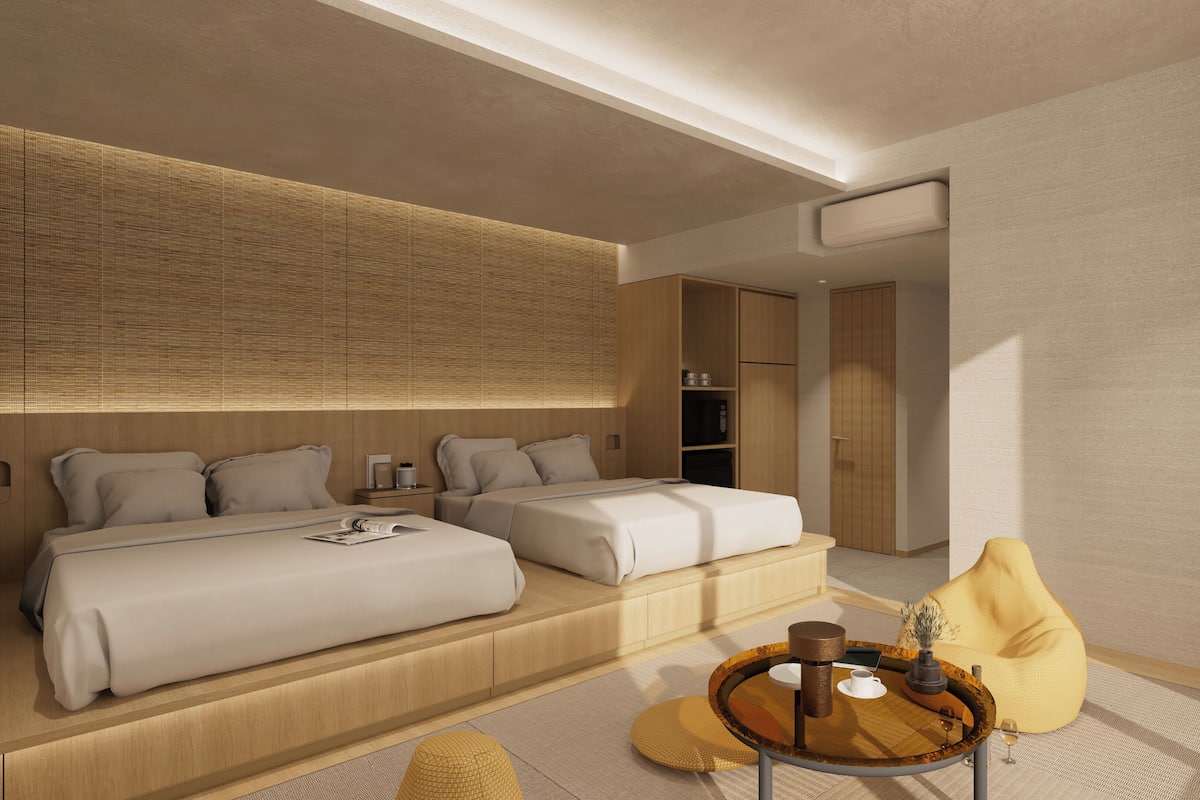 Traditional Room | In-room safe, blackout drapes, free WiFi