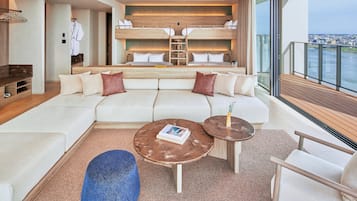 Sauna Suite, Non Smoking | In-room safe, blackout drapes, free WiFi