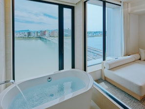 Chambre avec lits jumeaux, 2 grands lits, non-fumeur | Salle de bain