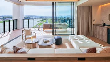 Sauna Suite, Non Smoking | In-room safe, blackout drapes, free WiFi