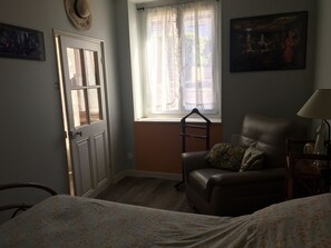 Internet, bed sheets - Studio in Saint Eusèbe 71210 (Saint Eusèbe)