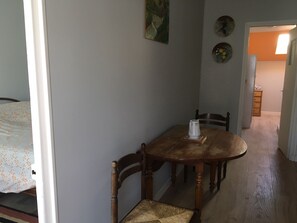 Dining - Studio in Saint Eusèbe 71210 (Saint Eusèbe)