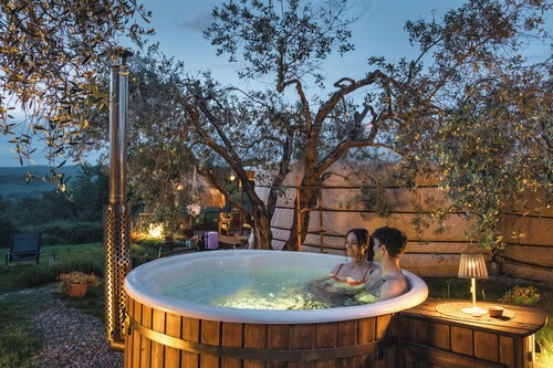 2 Cuori e 1 Yurta Glamping in Toscana