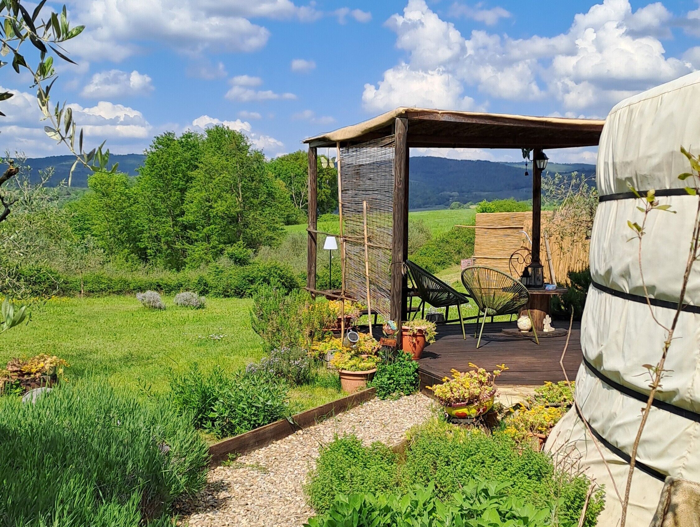 Standard Tent, Hill View | Terrace/patio