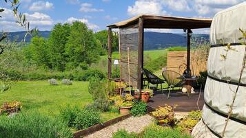 Standard Tent, Hill View | Terrace/patio