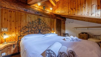 Een strijkplank/strijkijzer