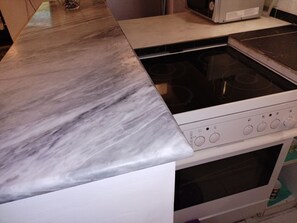 Private kitchen - White Tower Cozy Studio OYR1 (Thessaloniki)