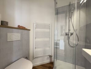 Shower, hair dryer - Strandhotel - 19 "Sardine tin" - More sea views from the "sardine tin"! (Dahme)