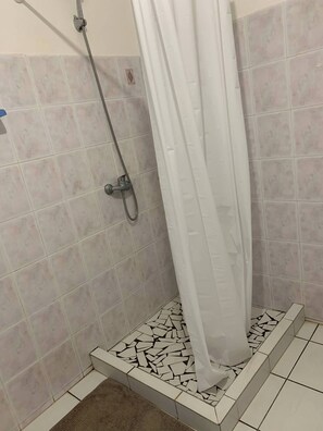 Dusche, Haartrockner