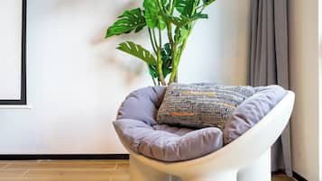 Comfort Suite, River View | Free WiFi